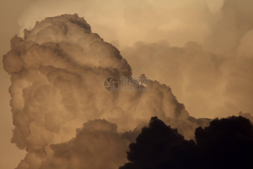 萨斯喀彻温的暴云天气天空乡村风景水平编队场景风暴美术旅行图片