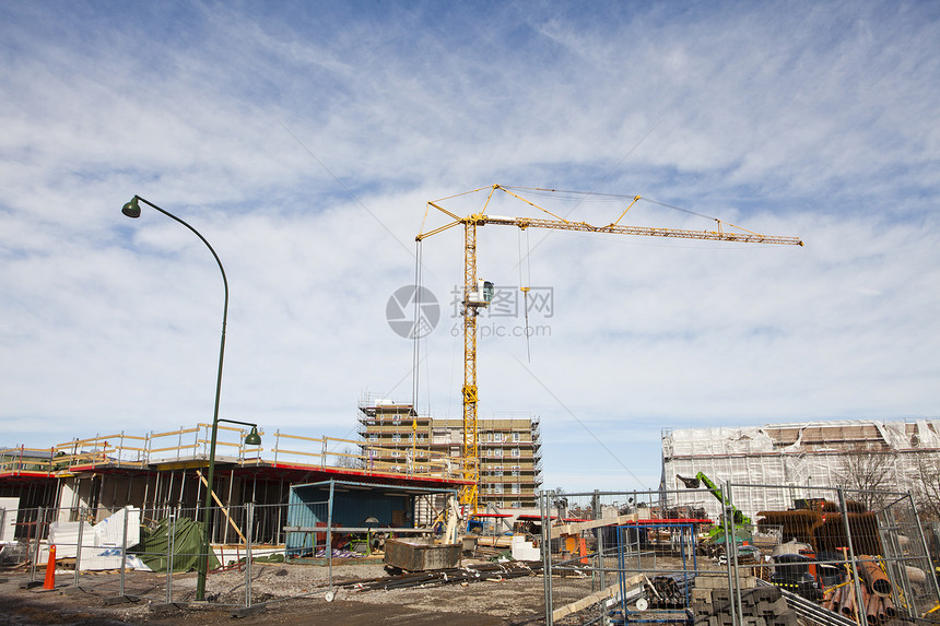 建筑起重车房地产工程建筑活动天空结构工作工地地点住宅投资图片