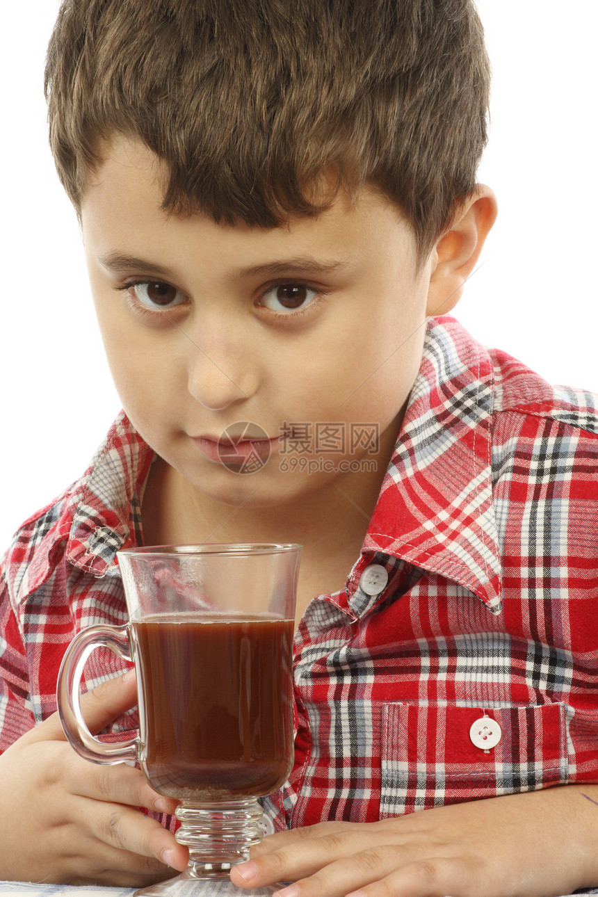 男孩喝热巧克力杯子男性白色青年男生孩子孩子们图片