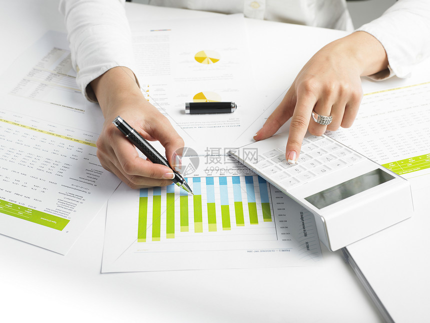 商业数据分析统计财务计算器宏观手指教育家庭工作文书金融图片