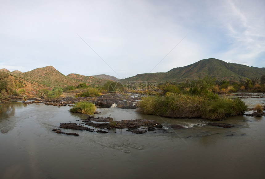 埃普帕瀑布风景库涅漂流地标力量绿色荒野岩石环境图片
