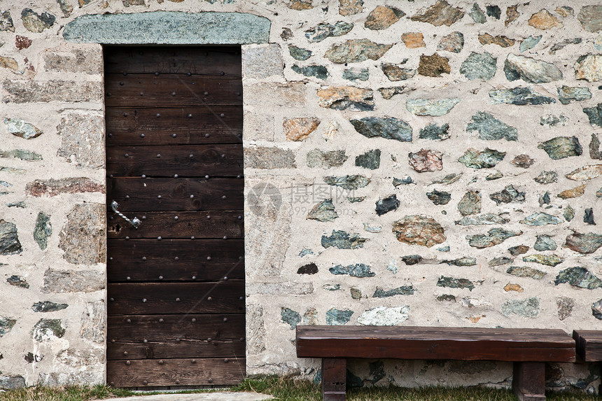 山地避难所  意大利  多洛米蒂山脉窗户石头水平村庄小木屋长椅国家小屋房子农村图片