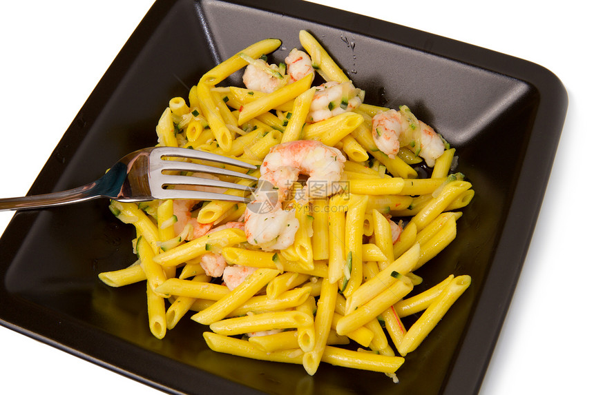意大利意大利意面 配藏红花和虾筷子洋葱藏红花小吃面条饮食盘子贝类寿司午餐图片