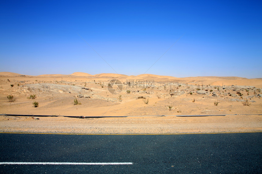 纳米比亚的公路纳米布日出小路地平线旅行环境天空概念风景荒野图片