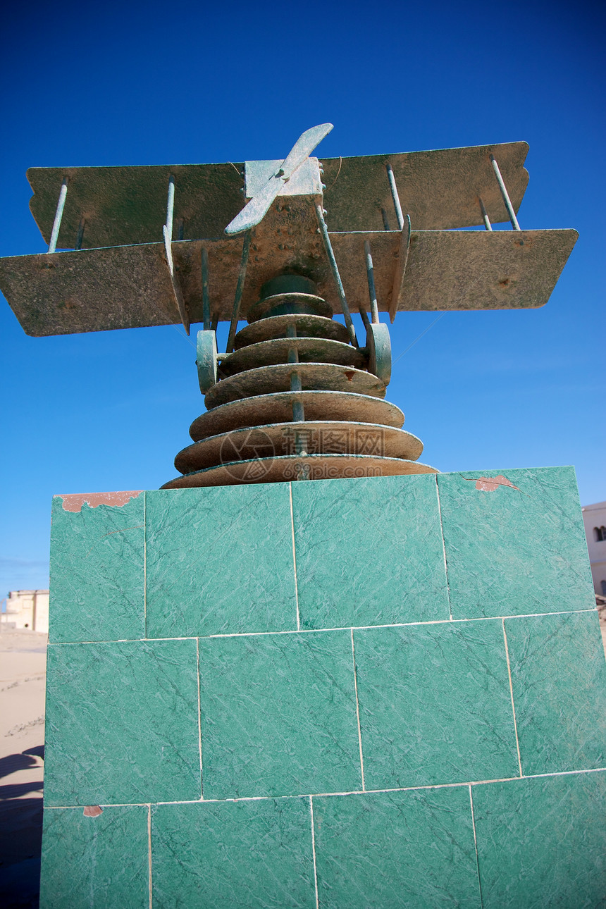 圣出外纪念碑旅游航班翅膀玩具飞行飞机海滩雕塑建造蓝色图片
