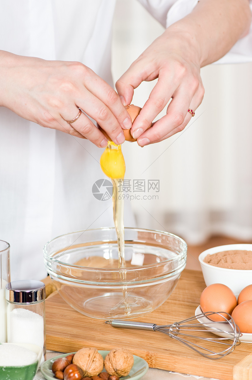 烹煮食品木板坚果女士杏仁榛子工具混合物盘子蔬菜沙拉图片