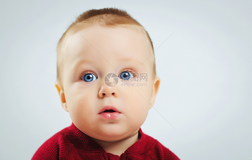可爱小男孩肖像男性孩子婴儿天气文化牙齿毛皮童年眼睛青春期图片