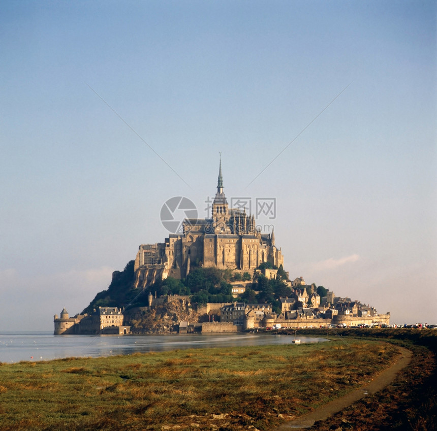 法国圣米歇尔 法国爬坡岩石支撑建筑学海岸海洋海滩教会图片