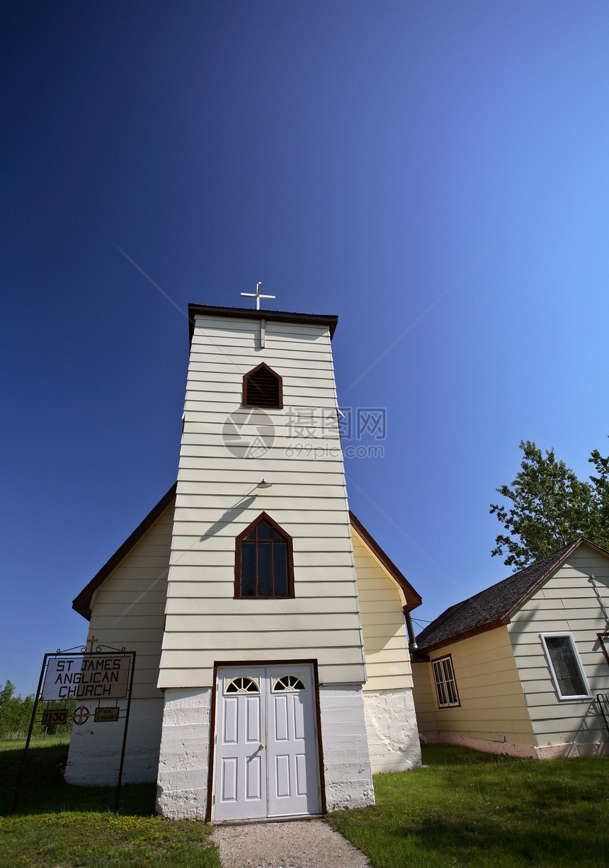 位于萨斯喀彻温的一座小型乡村教堂风景宗教照片国教场景图片