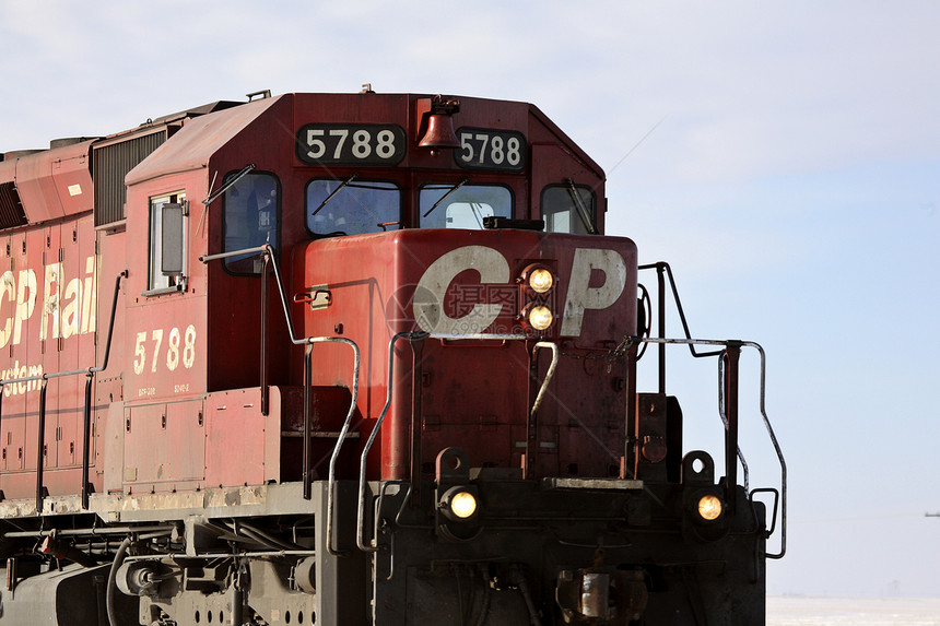 冬季CPAL机车发动机运输铁路水平照片场景旅行风景火车图片