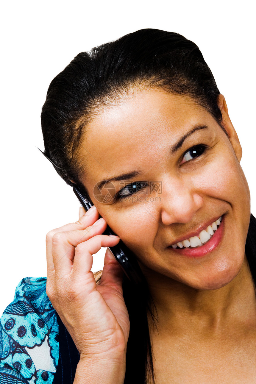 妇女用移动电话说话技术微笑幸福听力电话沟通混血手机电讯白色图片
