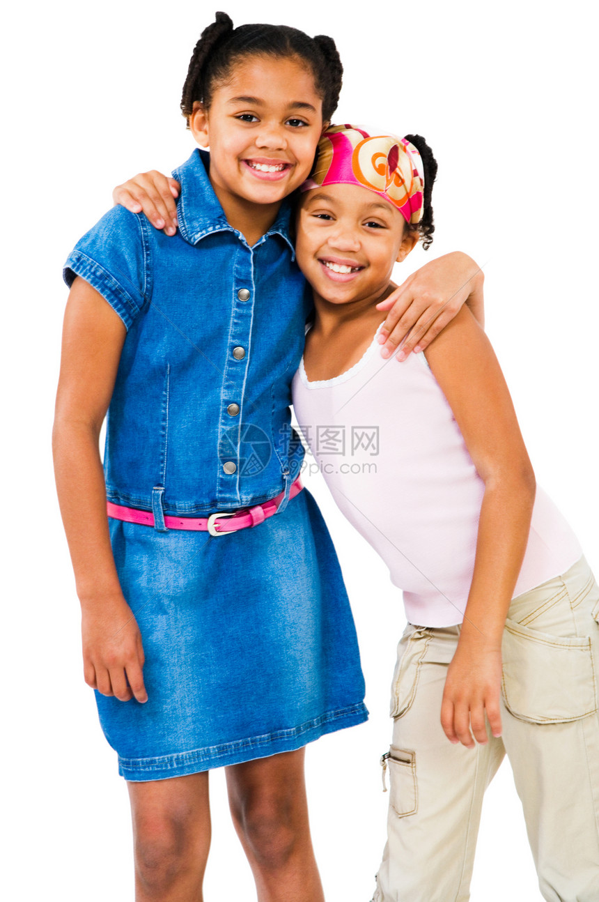 两个女孩微笑的肖像图片