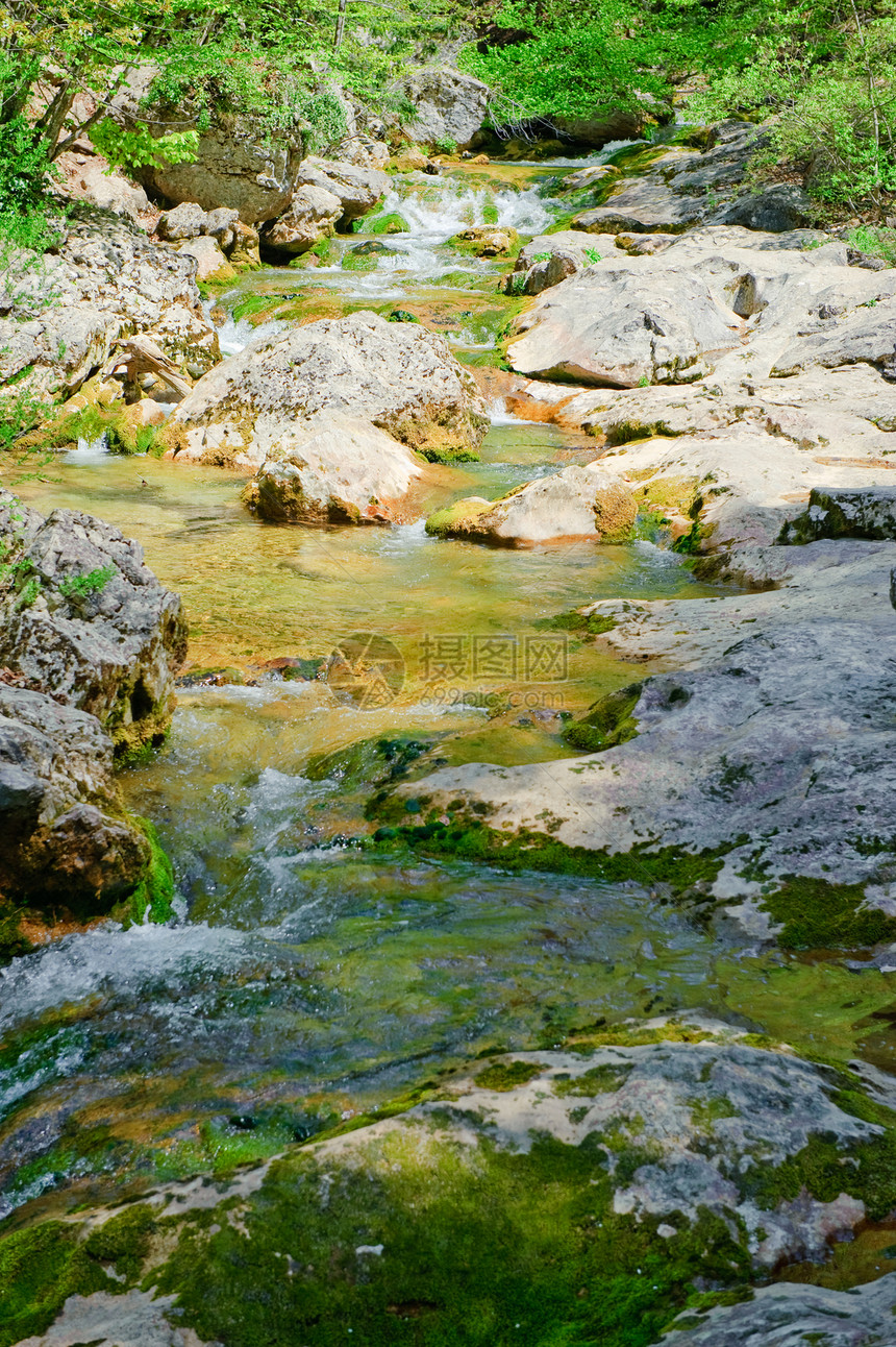 山山河荒野风景石头溪流速度环境树木森林力量瀑布图片