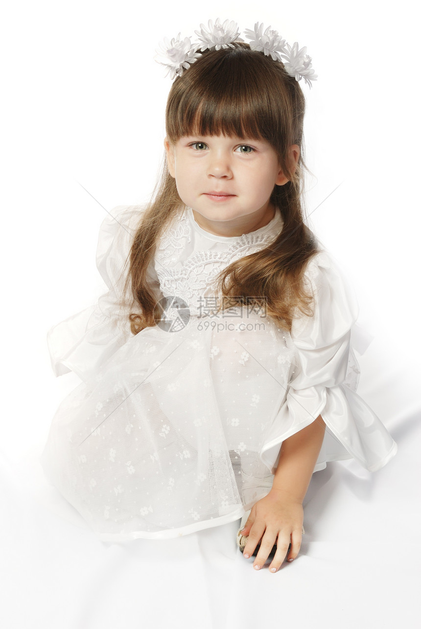 穿白裙子的女孩头发白色面纱幸福孩子童年后代儿童装饰品孩子们图片