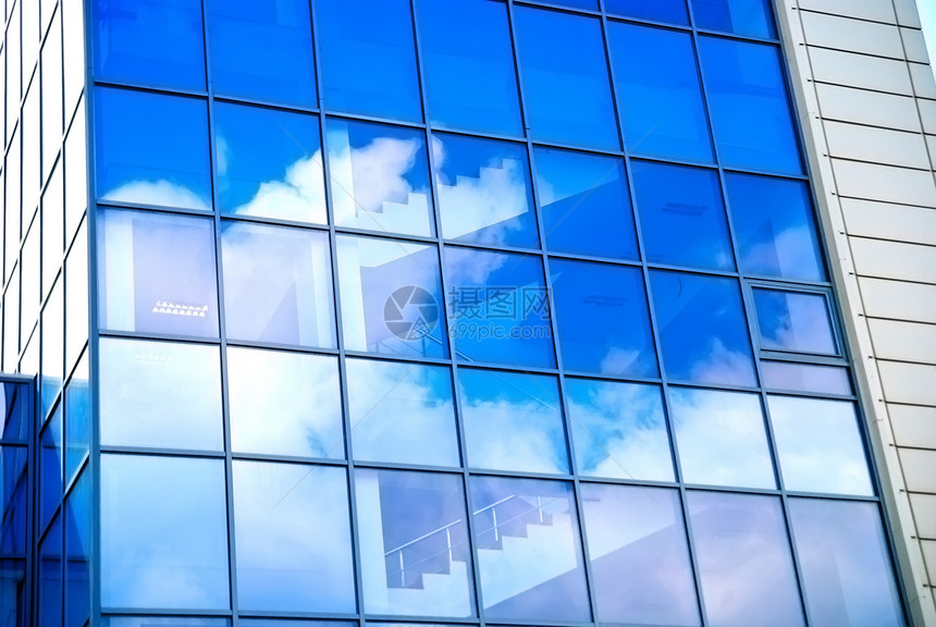 云和玻璃技术摩天大楼建筑天空城市窗户生活景观商业镜子图片