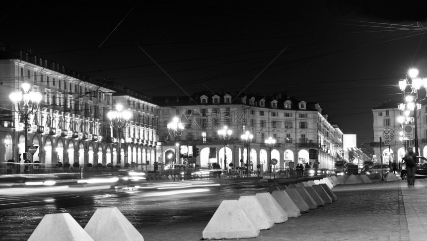 都灵维托里奥广场城市广场正方形风格灵人建筑时间场景地标夜生活图片