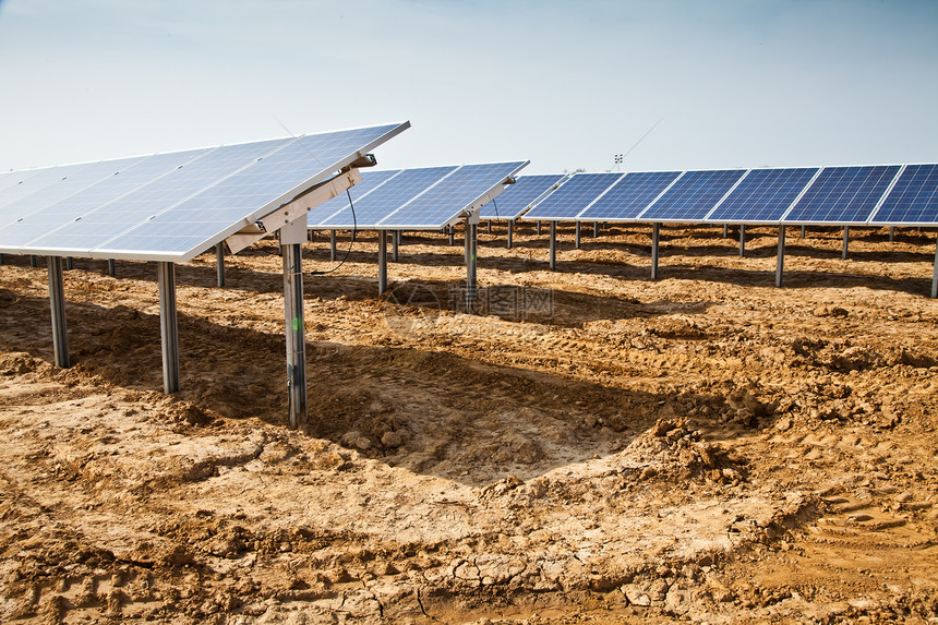 太阳能电池板厂生产天空安装电气晴天技术创新农村工作网格图片