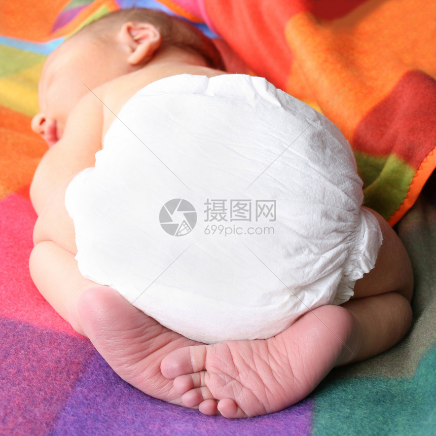 新生儿婴儿儿子新生青年男生说谎工作室男性保护孩子毯子图片