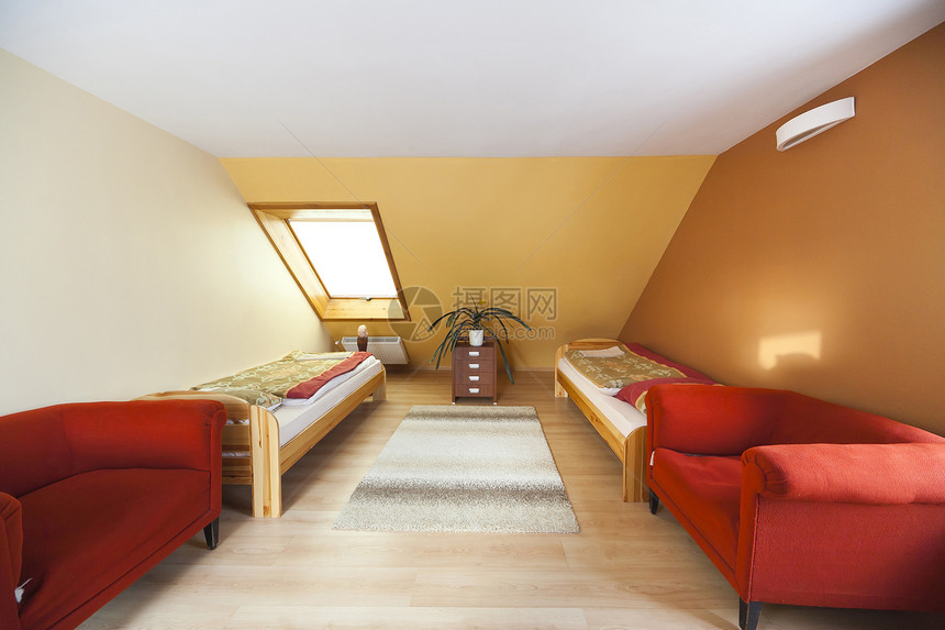 现代内地家具房间长椅建筑学房子木地板木头沙发地面蓝色图片