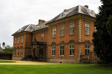 人类发展报告 17世纪国称家园的图象建筑学地标公园家庭红色财产历史性房子建筑大厦背景图片