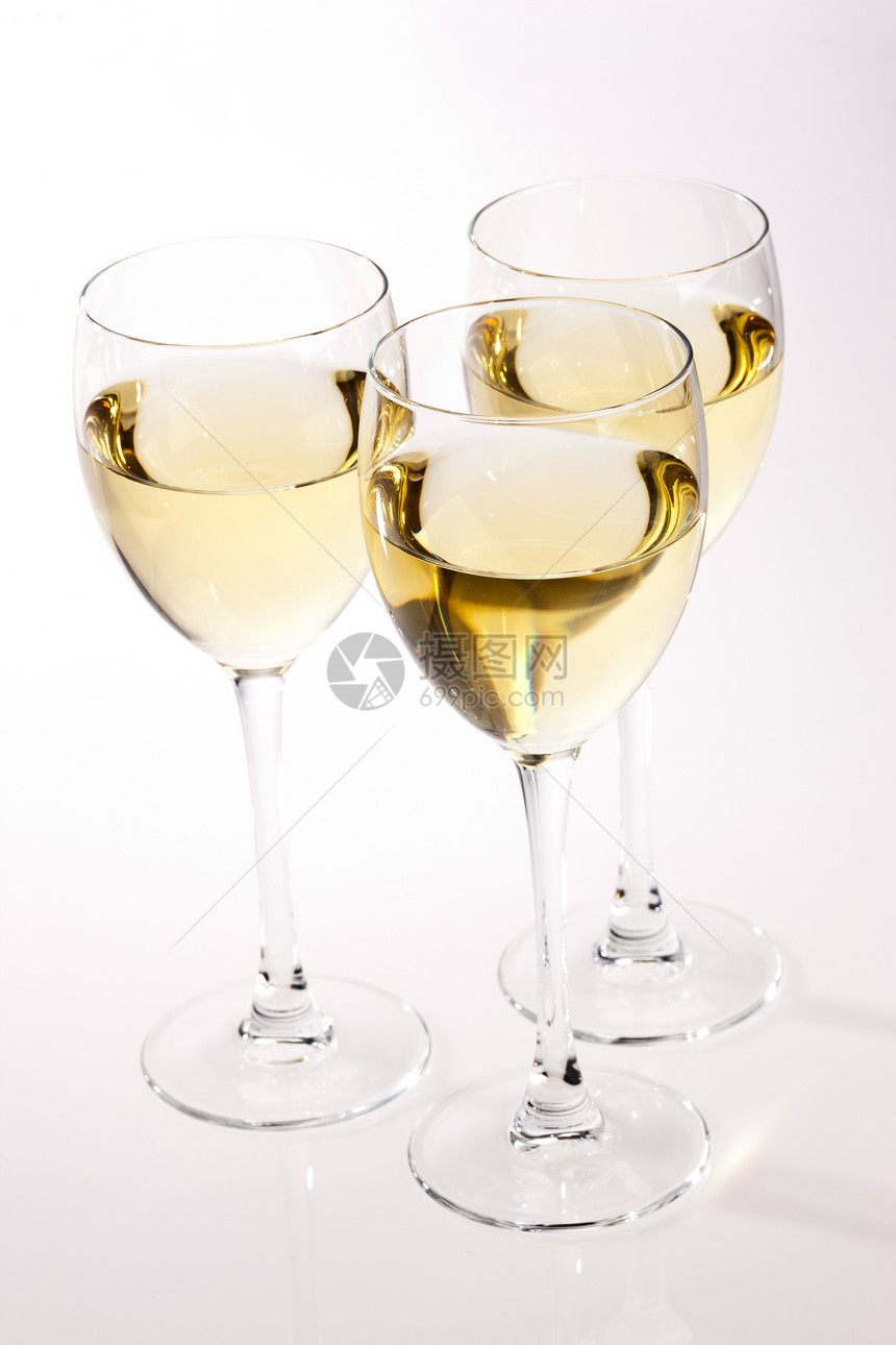 葡萄酒白色饮料玻璃状高脚杯玻璃图片