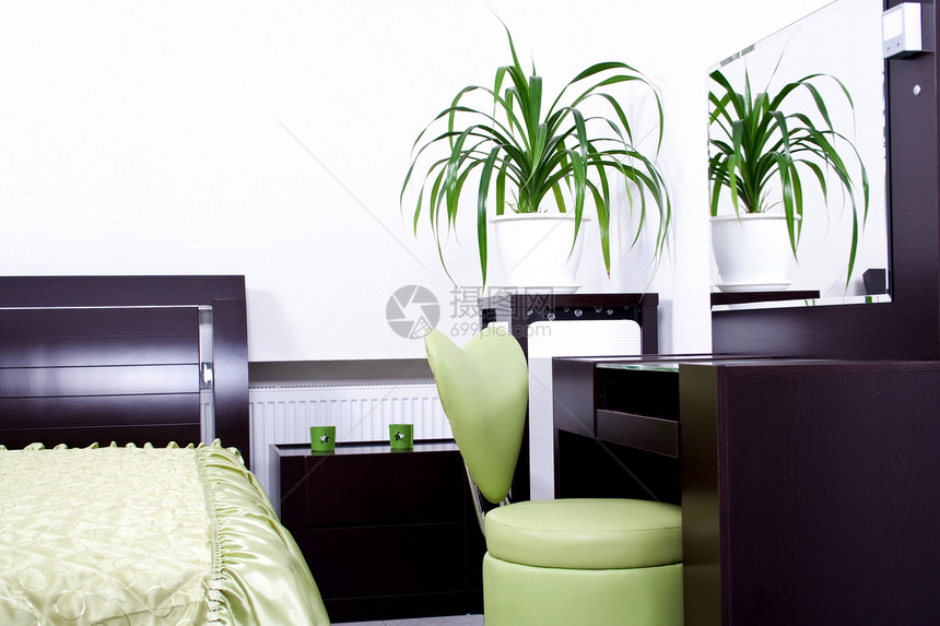 卧室火炉家庭木头柜台住宅装饰绿色椅子社会家具图片