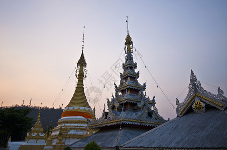 梅红子世界旅行房子文化宗教寺庙儿子假期建筑旅游背景图片