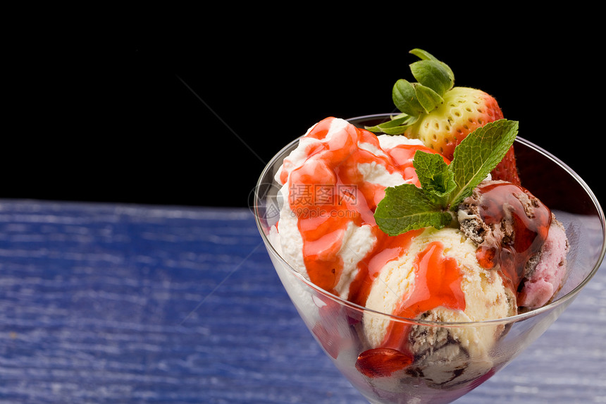 冰淇淋美食乳制品巧克力糖果新鲜度甜点薄荷香草奶油食物图片