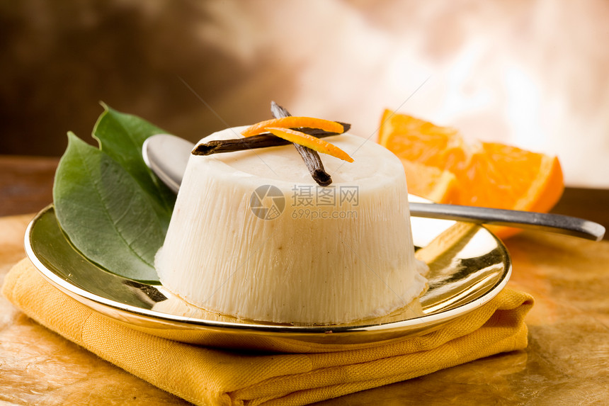 香草橙色布料水果美食牛奶美味奶油状食物甜点馅饼奶油蛋糕图片