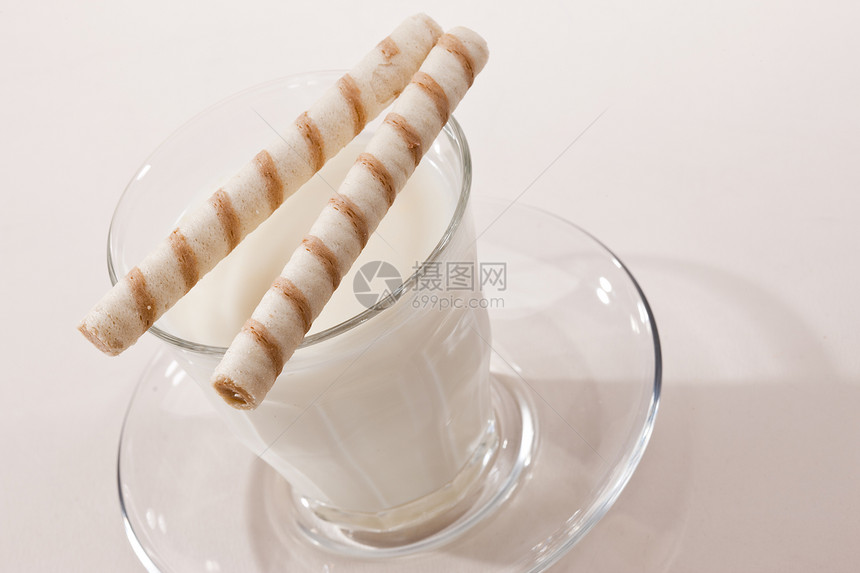 乳汁和糕饼管道食物糕点牛奶玻璃奶制品甜点图片