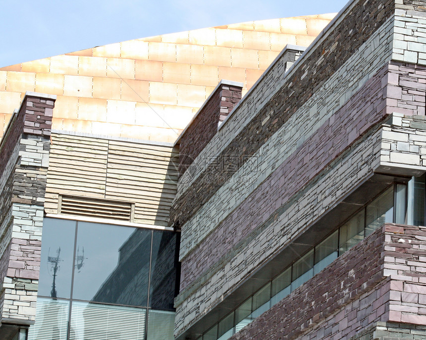 Cardiff 锥体字母歌剧建筑博物馆艺术蓝色正方形国家天空建造图片