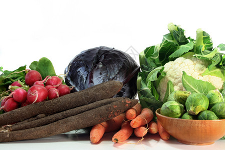 冬季蔬菜冬令维生素饮食球芽甘蓝萝卜烹饪高清图片