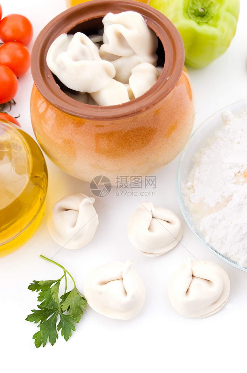 锅中的肉片水饺白色绿色面粉胡椒营养饺子饮食食物水壶图片