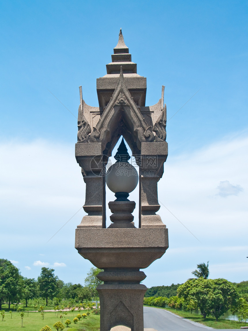 Balustrade 灯文化天空装饰品点缀草地栏杆院子蓝色草皮栅栏图片