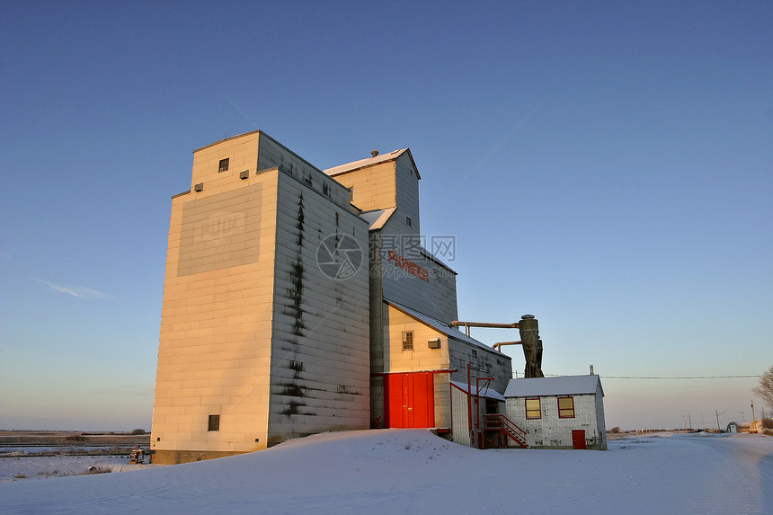 冬天的贝杜恩谷物电梯城市社区场景粮食乡村大草原农业水平风景旅行图片