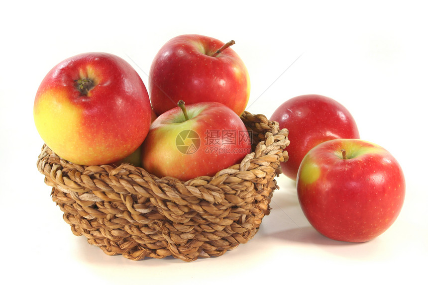篮子里的苹果食物绿色饮食水果红色甜点花园果汁营养市场图片