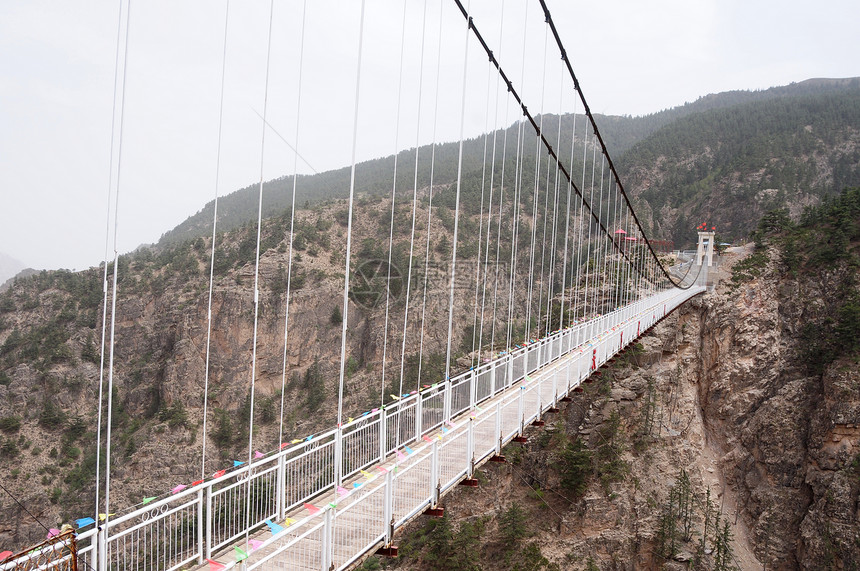 吊桥旅行吸引力旅游建筑峡谷地标天际山脉天空建筑学图片