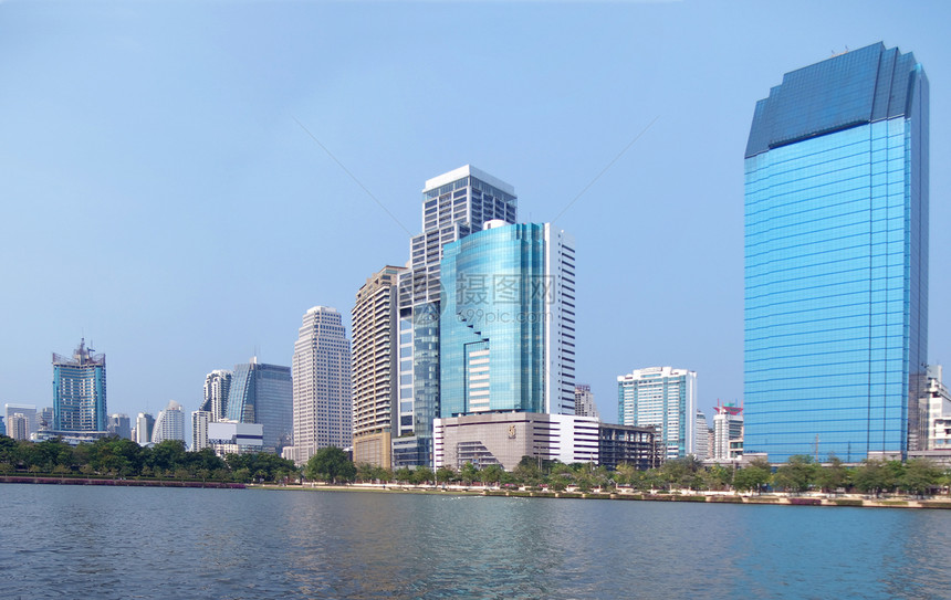 曼谷城市风景市中心民众公园景观水池首都时间商业建筑摩天大楼图片
