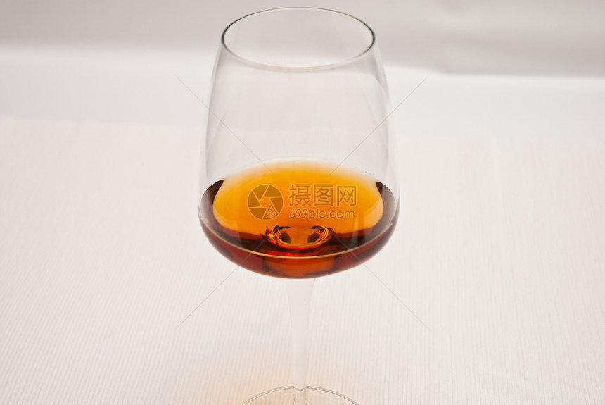 酒杯眼镜庆典生活白色酒精饮料餐厅周年飞溅液体酒厂图片