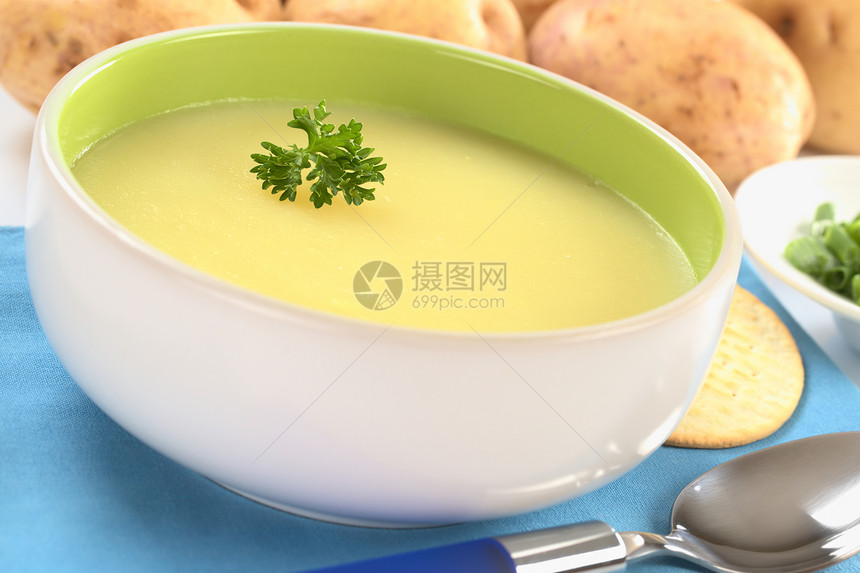 土豆汤叶子营养食物黄色午餐香菜照片水平蔬菜绿色图片