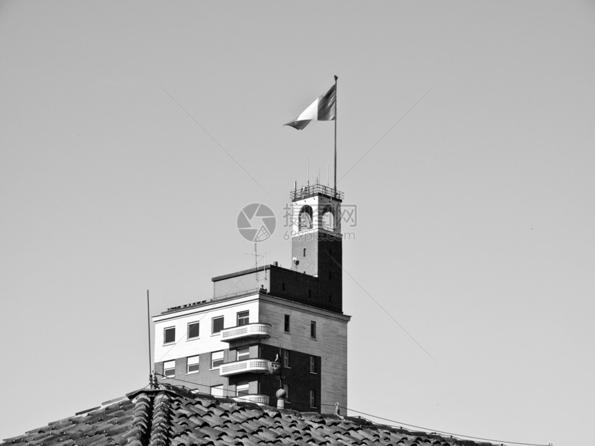 都灵托雷都灵摩天大楼黑色纪念碑广场地标城堡白色图片