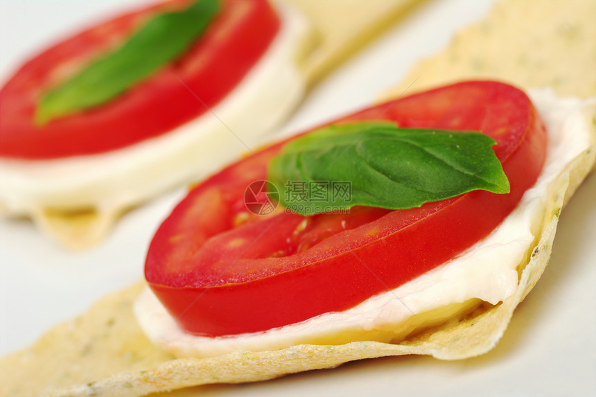 开胃菜 关于克罗坎蒂尼的番茄 Mozzarella和Basil图片