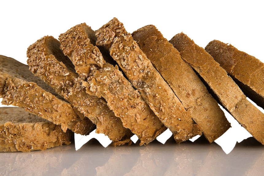 切片棕色面包 白底被孤立化合物早餐美食粮食团体食物工作室糕点包子谷物图片