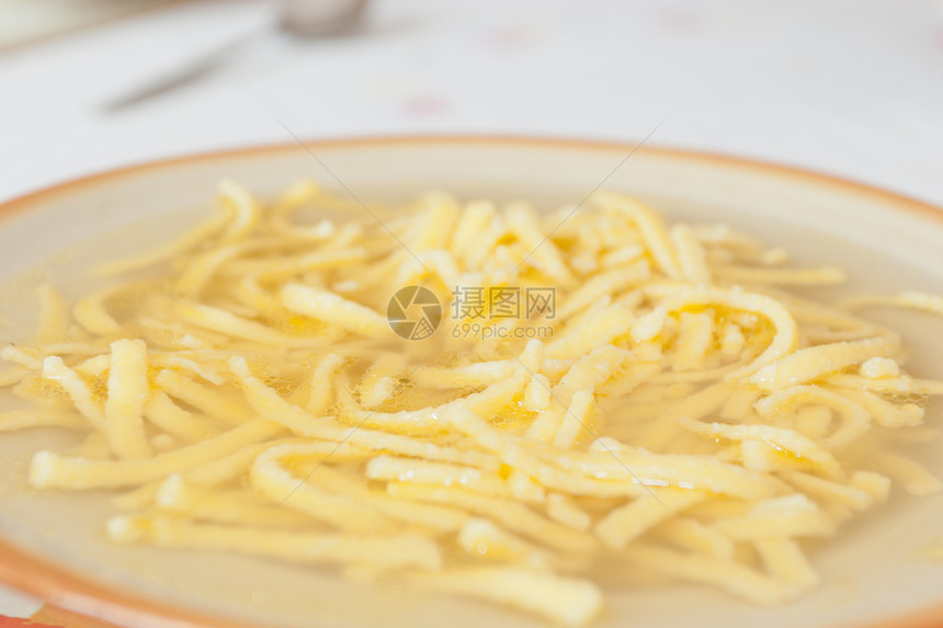 罗斯食物勺子调味品桌子面条蔬菜午餐洋葱香菜肉汤图片