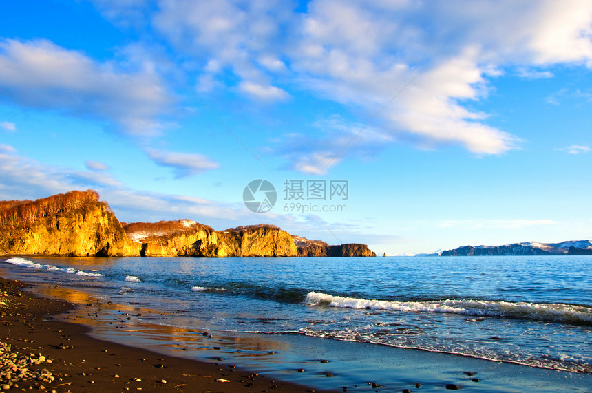 海湾海岸海岸线旅行旅行者波浪季节旅游假期背景山脉图片