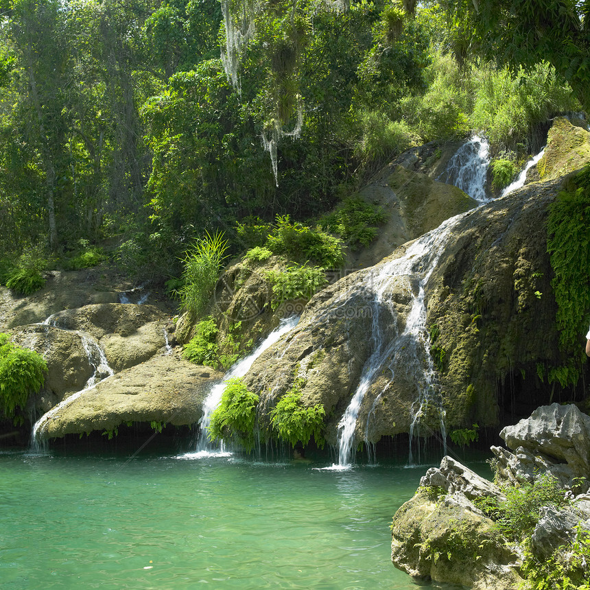 古巴Cienfuegos省El Nicho瀑布溪流世界河流外观瀑布旅行位置风景图片