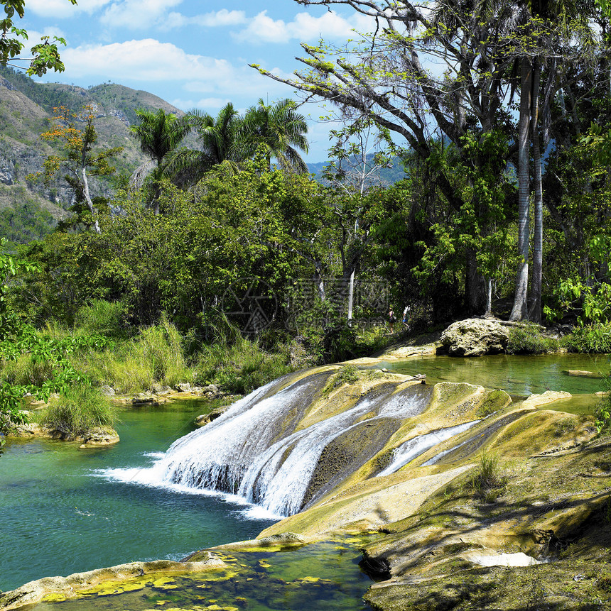 古巴Cienfuegos省El Nicho瀑布瀑布世界位置旅行外观溪流风景河流图片