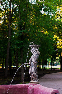 喷泉底座素材喷泉和雕像树林纪念碑艺术历史漂亮地羽毛男生建筑学公园花园背景