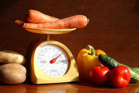 体重减轻蔬菜的比重胡椒土豆贸易工具仪器市场健康饮食营养用具厨房背景