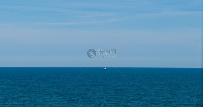 波罗的海蓝色波纹环境天空海景冲浪海岸海浪海洋图片